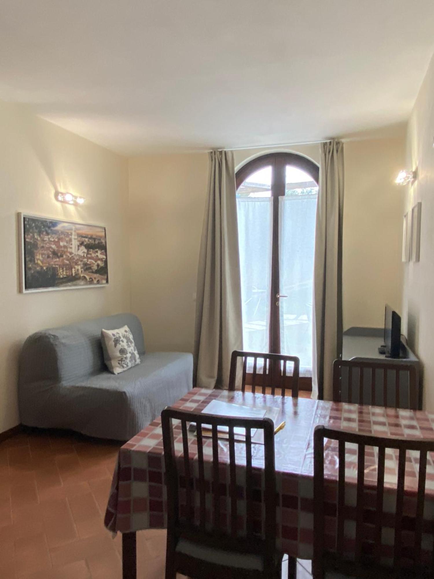 Residenza Cipressi E Olivi Apartment Verona Ngoại thất bức ảnh
