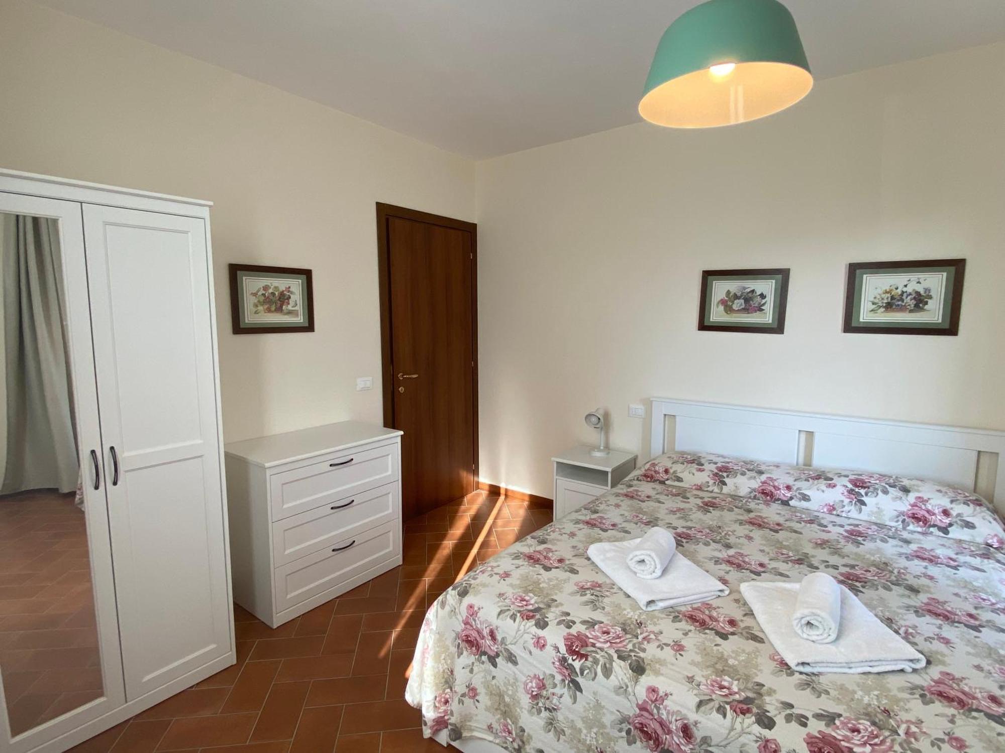Residenza Cipressi E Olivi Apartment Verona Ngoại thất bức ảnh